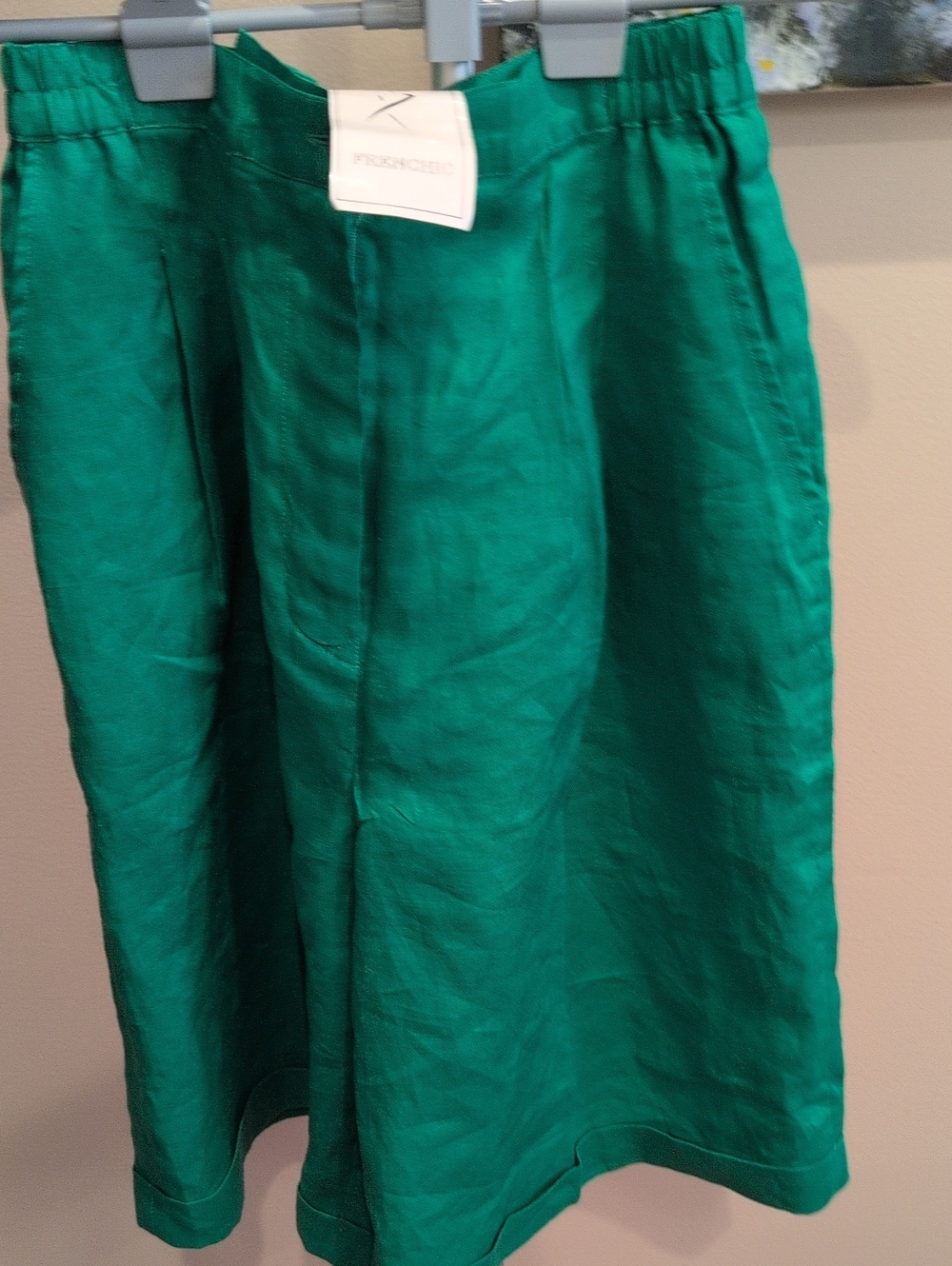 Frenchi Green Linen Shorts